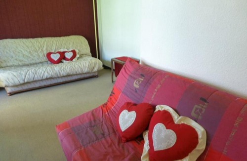 Jeux Apartment | Studio 4 pers, coeur station, prox pistes, balcon, animaux OK, TV, cuisine équipée, casier à skis - FR-1-405-41