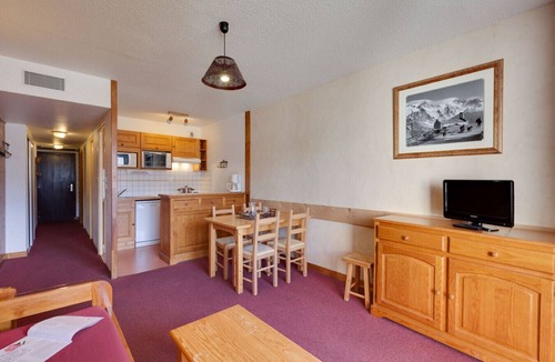 Mont-de-Lans Apartment | Studio 4 ppl near the ski staion and balcony
