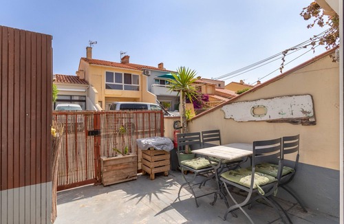 Sainte-Marie-la-Mer Apartment | Studio Apartment 'Repaire Des Pirates Sainte Marie' with Private Terrace, Wi-Fi and Air Conditioning