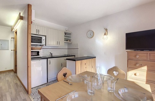 Saint-Jean-dʼAulps Apartment | STUDIO APARTMENT WITH SWIMMING POOL ACCESS- SAINT JEAN D'AULPS SKI RESORT - 4 PEOPLE - RIAM S6