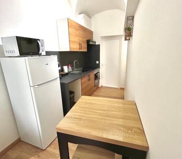 Draguignan Apartment | Studio atypique en RDC