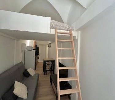 Draguignan Apartment | Studio atypique en RDC