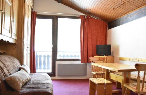 Pralognan-la-Vanoise Apartment | Studio au centre avec parking, 3ème étage, 4 pers - FR-1-464-151