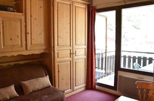 Pralognan-la-Vanoise Apartment | Studio au centre avec parking, 3ème étage, 4 pers - FR-1-464-151