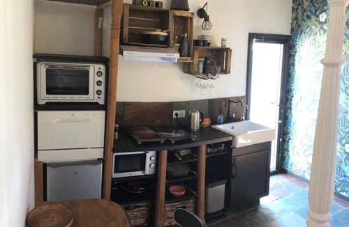 Saint-Paul-la-Coste Apartment | Studio Avec Terrasse Dans Mas Historique Cévenol