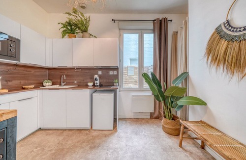 Libourne Apartment | Studio Balinais - Studio Apartment, Sleeps 2