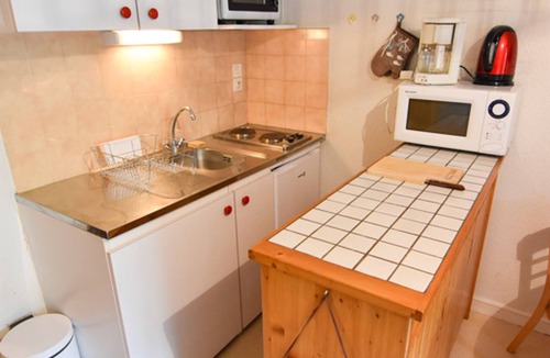 Valloire Apartment | Studio cabin 3 people east-facing with balcony
