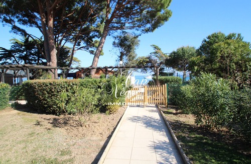 Le Lavandou Apartment | Studio Cabin 4 pers 2 stars 50m beach Pierre et Vacances Pramousquier