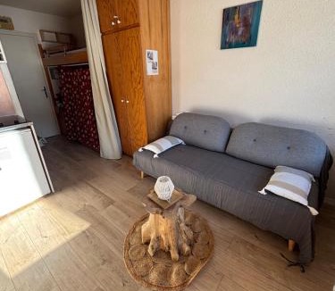 Puyvalador Apartment | Studio cabine 4 couchages vue sur les pistes
