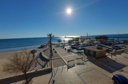Le Grau-dʼAgde Apartment | Studio cabine 4 personnes, terrasse, parking, Grau d'Agde - FR-1-423-210