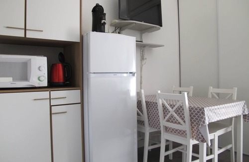 Agay Apartment | Studio cabine climatisé dans résidence avec piscine
