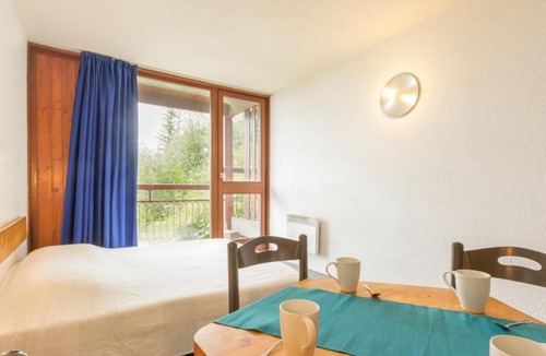 Arc-2000 Apartment | Studio cabine avec balcon et WIFI gratuit - FR-1-346-508