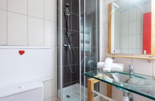 Val Claret Apartment | Studio Chalet Club - Val Claret-7 by Interhome