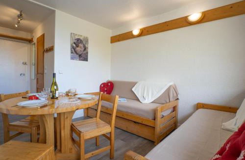 Les Menuires Apartment | Studio Chavière 832 by Interhome