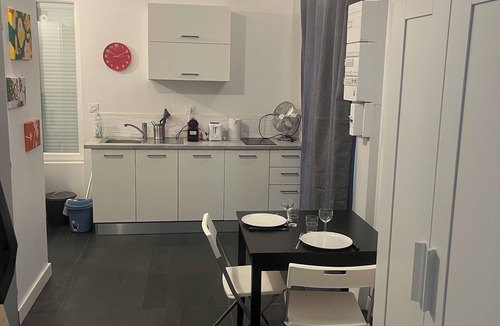 Les Poulettes Apartment | Studio Clemenceau 2 people Gratte Ciel