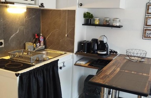 La Madeleine Apartment | Studio Climatisé, lumineux à 5 min de la promenade des anglais