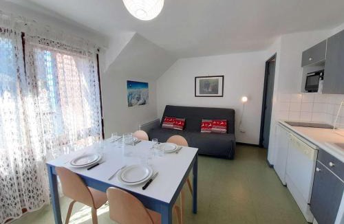 Saint-Lary-Soulan Apartment | Studio cosy 4 pers avec balcon, parking et salle de musculation à St Lary Soulan - FR-1-457-270