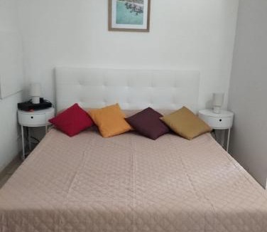 Salies-de-Bearn Apartment | Studio cosy avec terrasse et parking dans résidence au calme avec piscine, à 3 min des thermes et centre ville