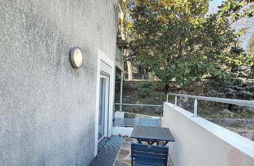 Lamalou-les-Bains Apartment | Studio cosy proche Thermes et centre-ville avec terrasse, animaux acceptés – Lamalou-les-Bains - FR-1-451-67