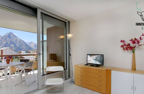 Mont-de-Lans Apartment | Studio Cote Brune center resort