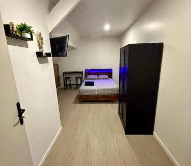 Villeneuve-Saint-Georges Apartment | Studio de la gare