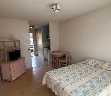 Barbotan-les-Thermes Apartment | Studio ensoleillé avec piscine