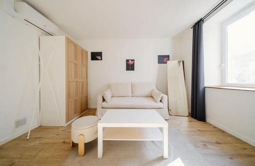 Bourg-en-Bresse Apartment | Studio for 2 people - Air-conditioned - Train station and city center