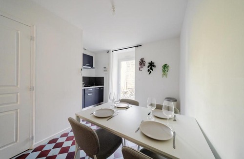 Bourg-en-Bresse Apartment | Studio for 2 people - Air-conditioned - Train station and city center