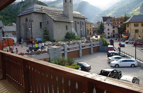 Valloire Apartment | Studio for 3, pets allowed, comfortable with balcony in Valloire