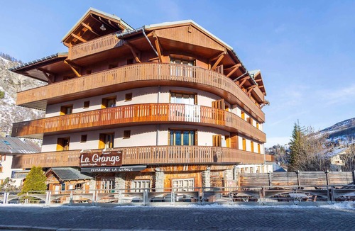 Valloire Apartment | Studio for 3, pets allowed, comfortable with balcony in Valloire