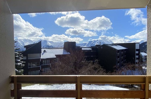 Eclose-Est Apartment | Studio for 4 in Alpe d'Huez, pets allowed