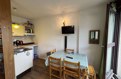 Saint-Chaffrey Apartment | Studio for 4 in Serre-Chevalier, Southeast Balcony