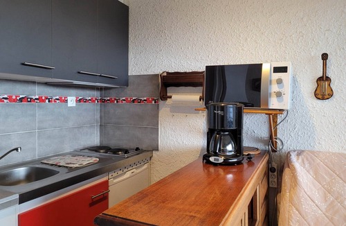 Pra Loup Apartment | Studio for 4 in Pra-Loup with balcony