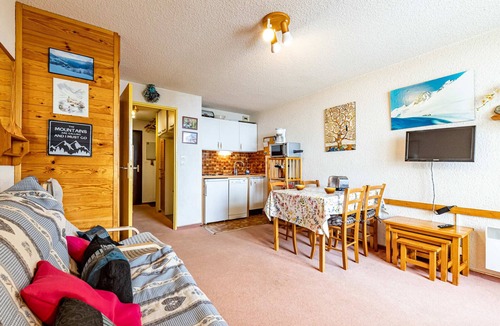 Saint-Francois-Longchamp Apartment | Studio for 4 at the slopes in Saint-François-Longchamp
