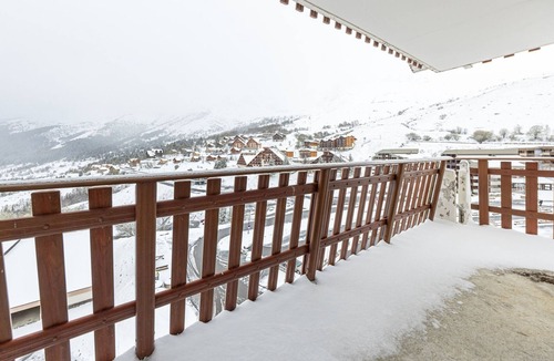 Saint-Francois-Longchamp Apartment | Studio for 5, ski-in/ski-out, central location