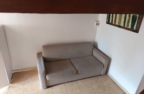 Villeneuve-les-Maguelone Apartment | Studio 4 km from the sea swimming pool and garden Bicycle available for hiking