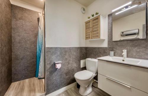 Saint-Genis-Pouilly Apartment | Studio in city center - Very close to CERN and all amenities