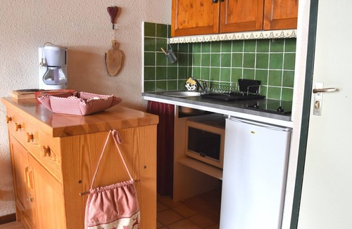 Pralognan-la-Vanoise Apartment | Studio in Pralognan with sunny balcony for 4 people