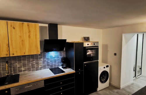Istres Apartment | Studio Istres