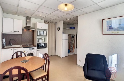 Lamalou-les-Bains Apartment | Studio Lamalou-les-Bains, 1 pièce, 2 personnes - FR-1-451-73