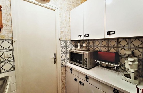 Aix-les-Bains City Center Apartment | Studio lumineux et fonctionnel, idéalement situé à Aix-les-Bains - FR-1-555-1