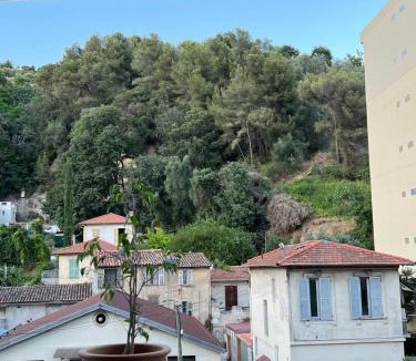 La Madeleine Apartment | Studio magnan grand balcon