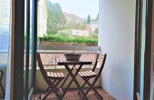 Aix-les-Bains City Center Apartment | Studio moderne et fonctionnel avec WiFi, Aix-les-Bains - FR-1-555-37