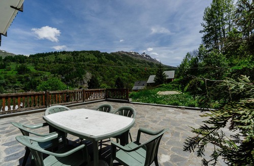 Valloire Apartment | Studio 'Myosotis' with Mountain View, Shared Terrace and Wi-Fi