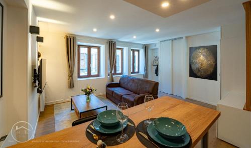 Chambery Apartment | Studio neuf et moderne centre historique