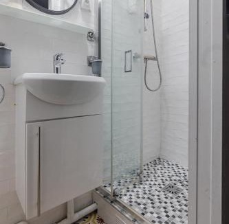 Quartier du Faubourg-Montmartre Apartment | Studio Paris - Métro 7 Cadet - Quartier Faubourg-Montmartre
