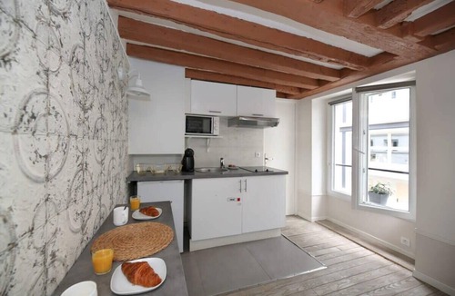 Vivienne Apartment | Studio parisien 20m2 en face du musee Grevin - 2P