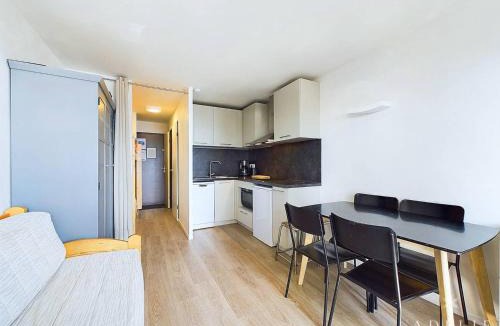 La Rosiere Apartment | Studio rénové avec balcon expo Sud, au pied des pistes - FR-1-398-587