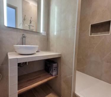 Solerieux Bed & Breakfast | Studio situé dans le Mas Saint-Raphaël