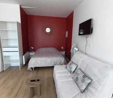 Breuillet Apartment | Studio TERRACOTTA, neuf, proche Royan&Plages-calme&tt équipé